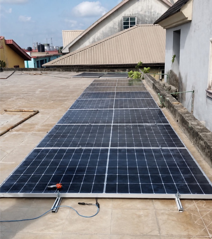 尼日利亚 6kW 逆变器与 10kWh 锂电池户用光伏储能项目现场 2